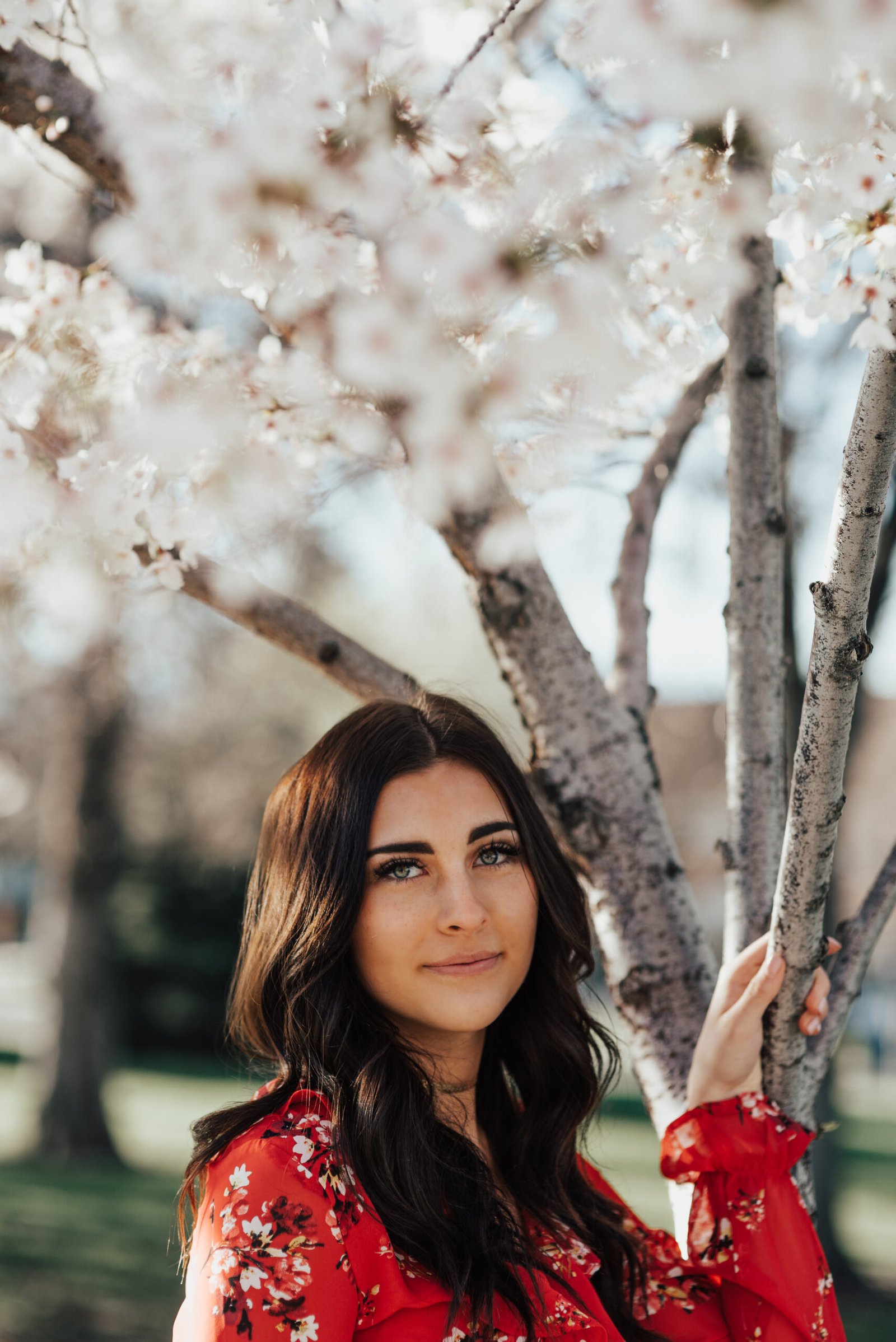 The “No-Makeup” Makeup Look for a Natural Glow